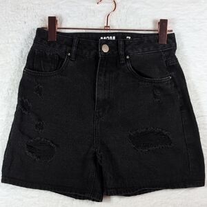 126-Black Distressed Jean Shorts
